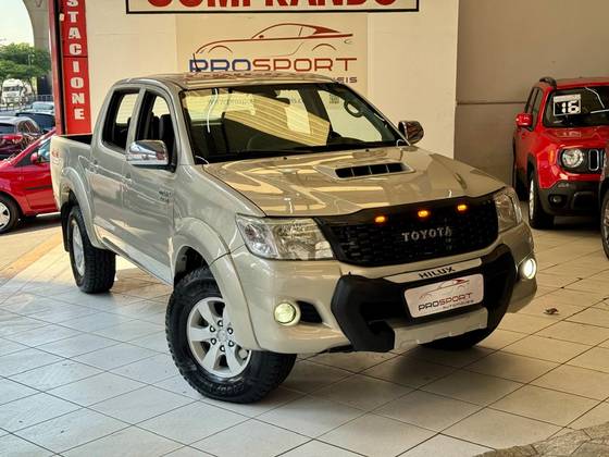 TOYOTA HILUX 3.0 SRV TOP 4X4 CD 16V TURBO INTERCOOLER DIESEL 4P AUTOMÁTICO